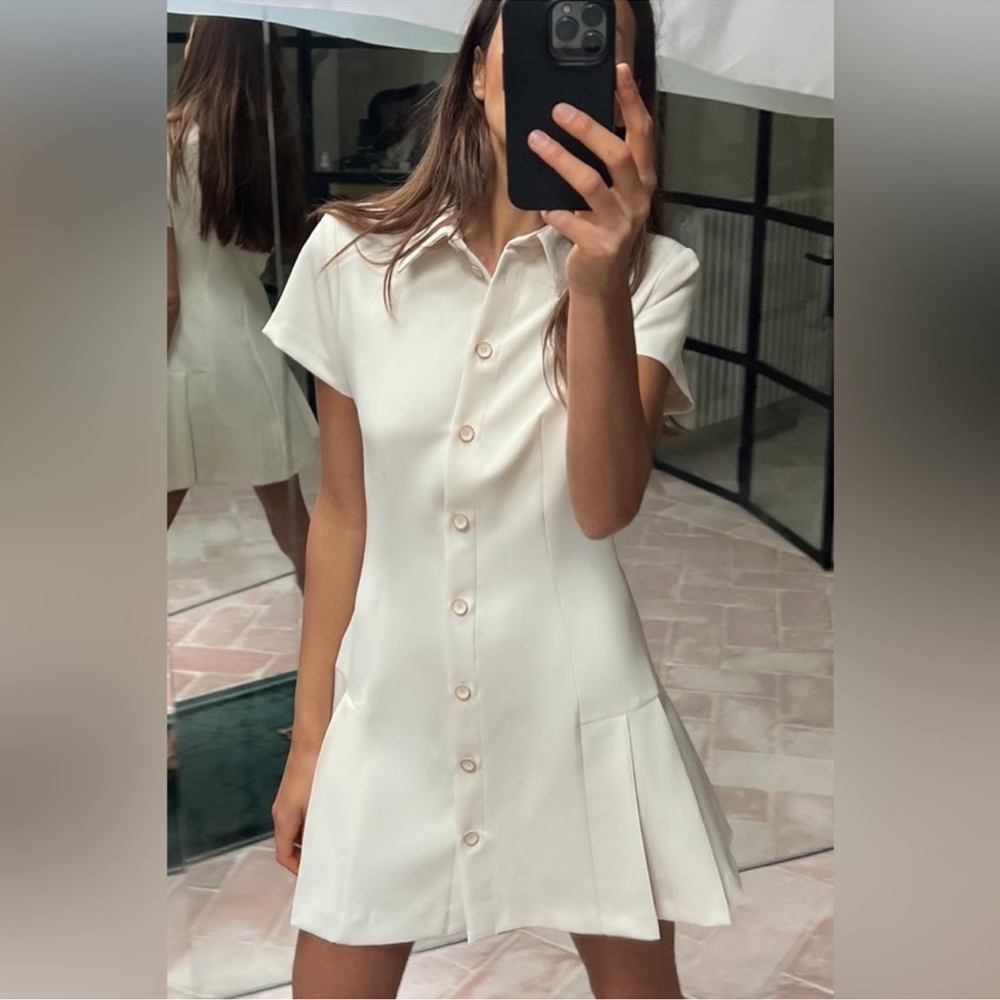 Zara Button-Up Collared Pleated Mini Shirt Dress in Cream / Ecru NWOT